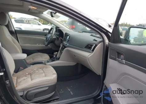 2018 Hyundai Elantra Value Edition z USA, uszkodzony, nr VIN 5NPD84LF6JH291531